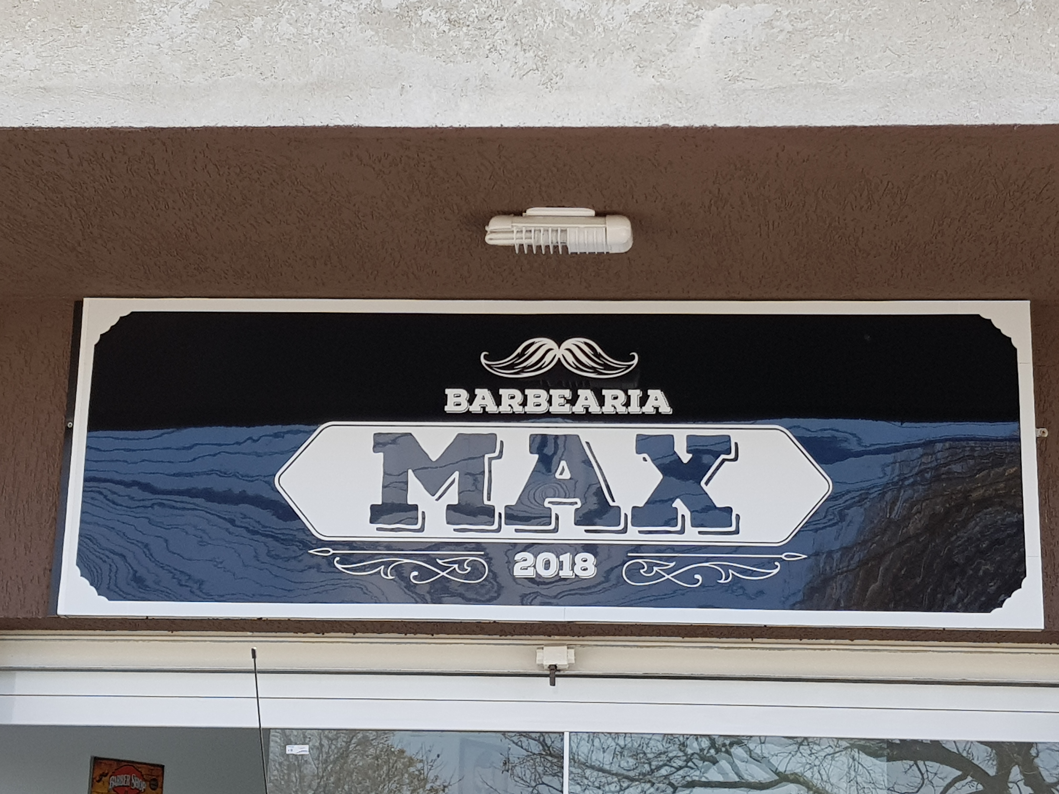 Max Barbeiro 3